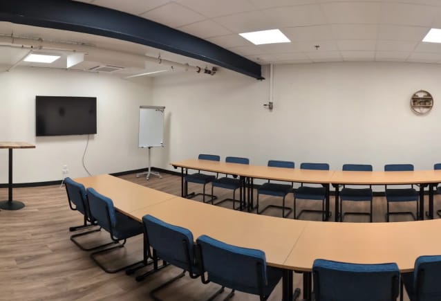 Location de salle dentreprise à Montauban chez EVA espace moderne pour réunions séminaires et événements professionnels